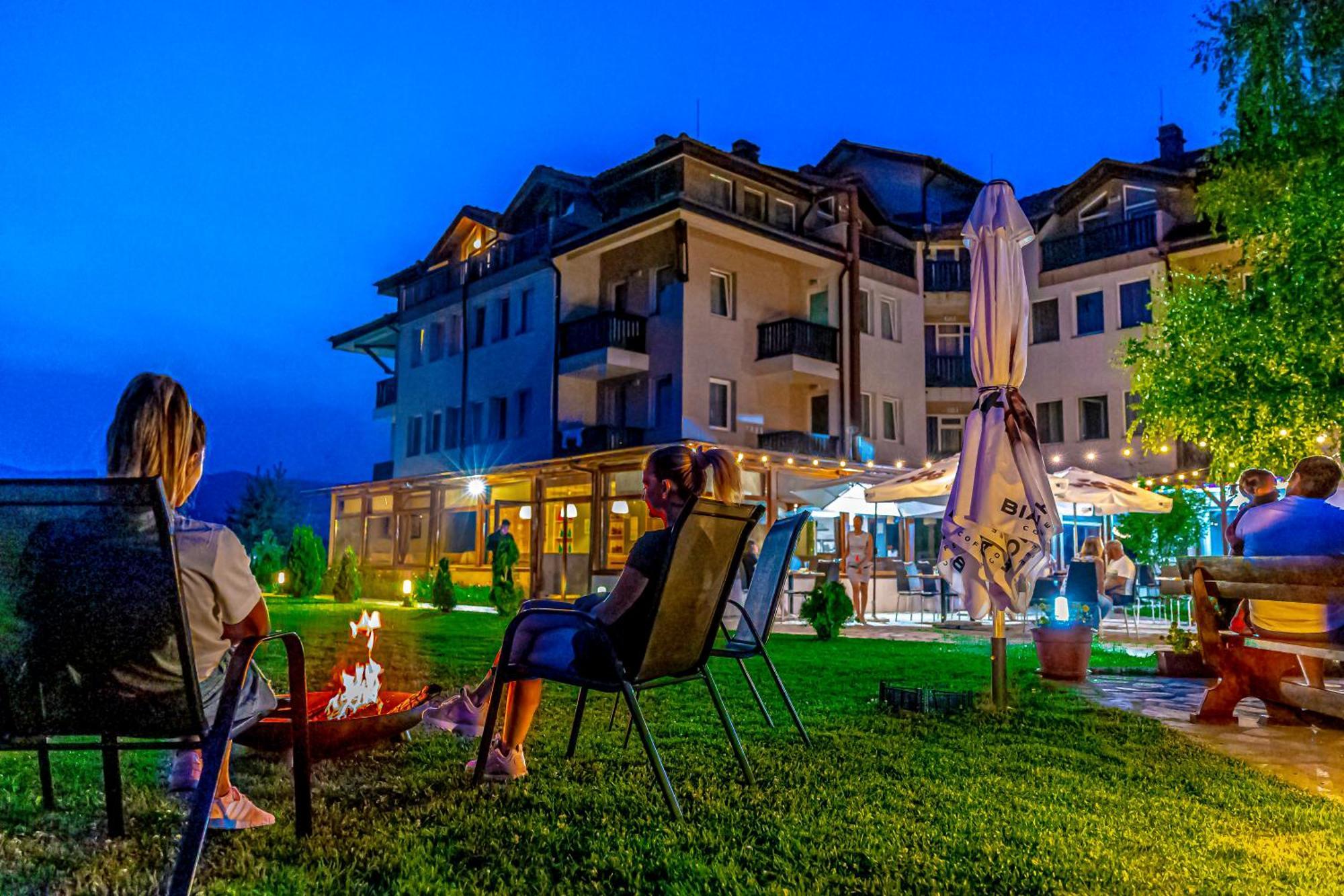 Thermal Hotel Seven Seasons Banea Exterior foto